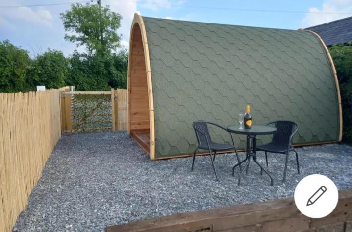 Pen Y Buarth Pod - Caravan Site Caernarfon Eksteriør billede
